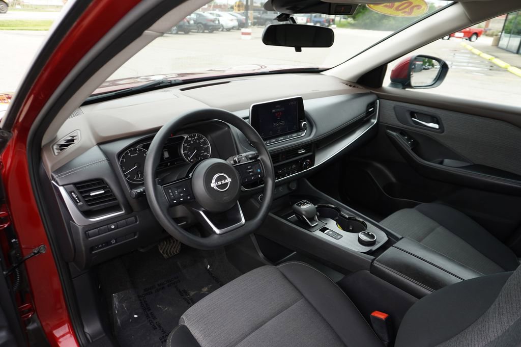 Used 2023 Nissan Rogue SV AWD/4WD image 25