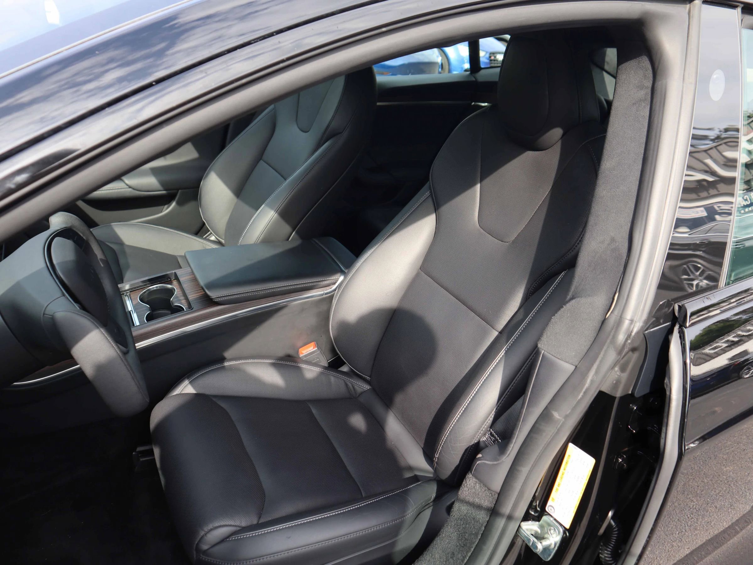 Used 2021 Tesla Model S Plaid AWD/4WD image 2