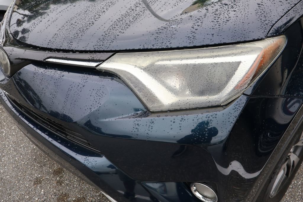Used 2018 Toyota RAV4 XLE image 3