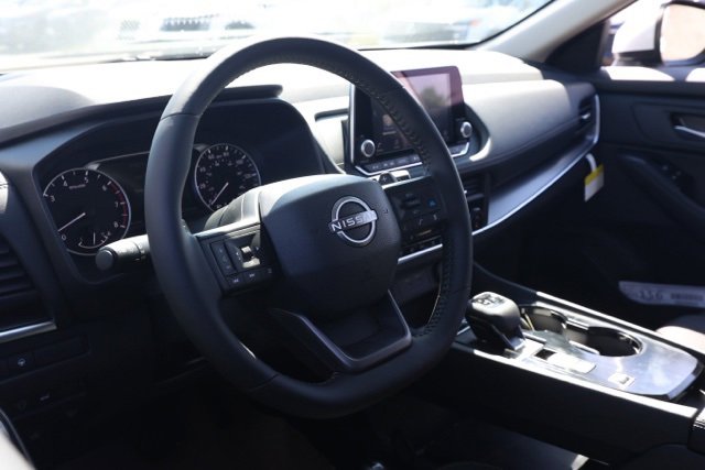 New 2026 Nissan Rogue SV image 14