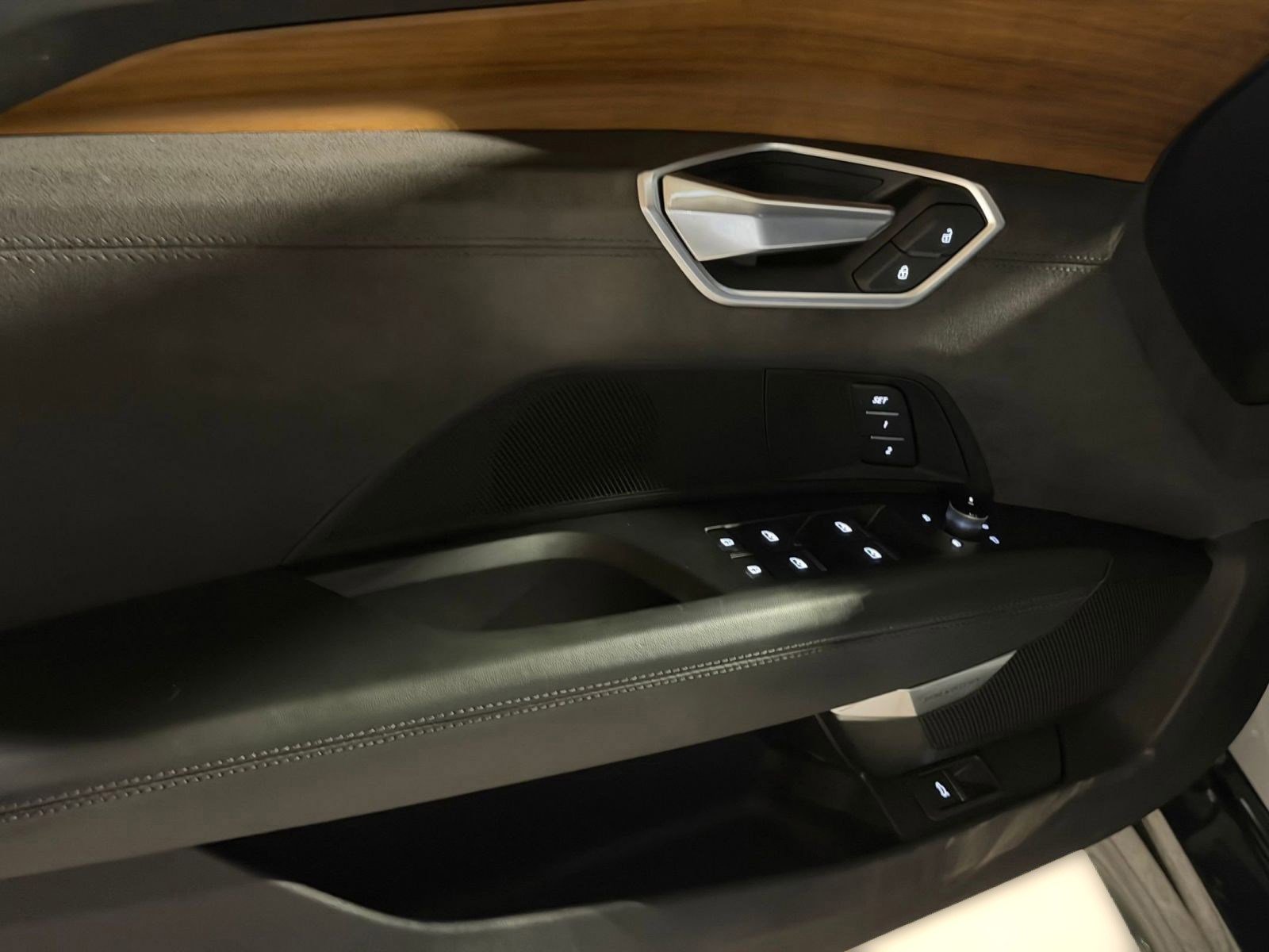 Certified 2023 Audi e-tron GT Premium Plus image 13