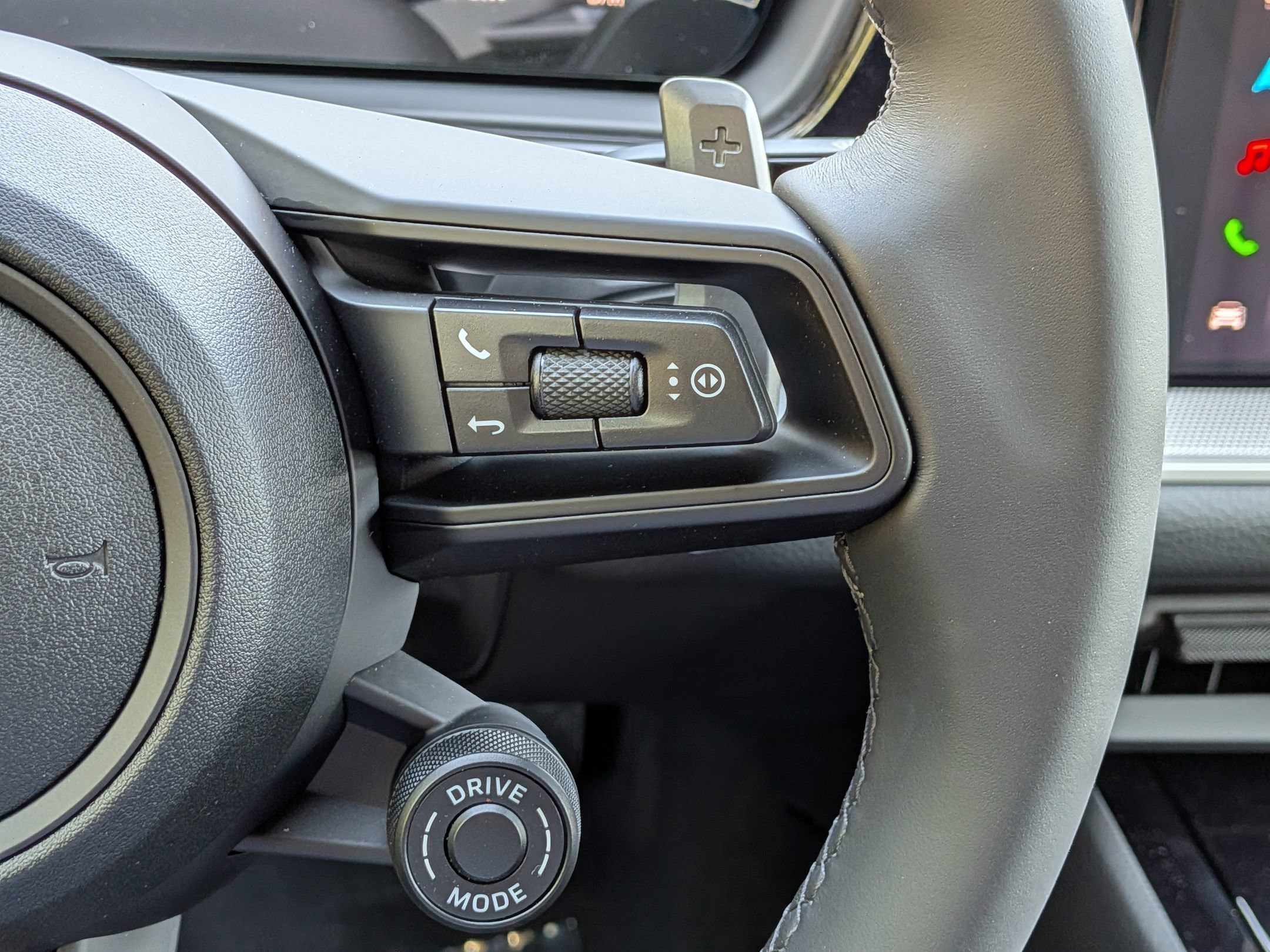 New 2026 Porsche Cayenne Coupe AWD/4WD image 10