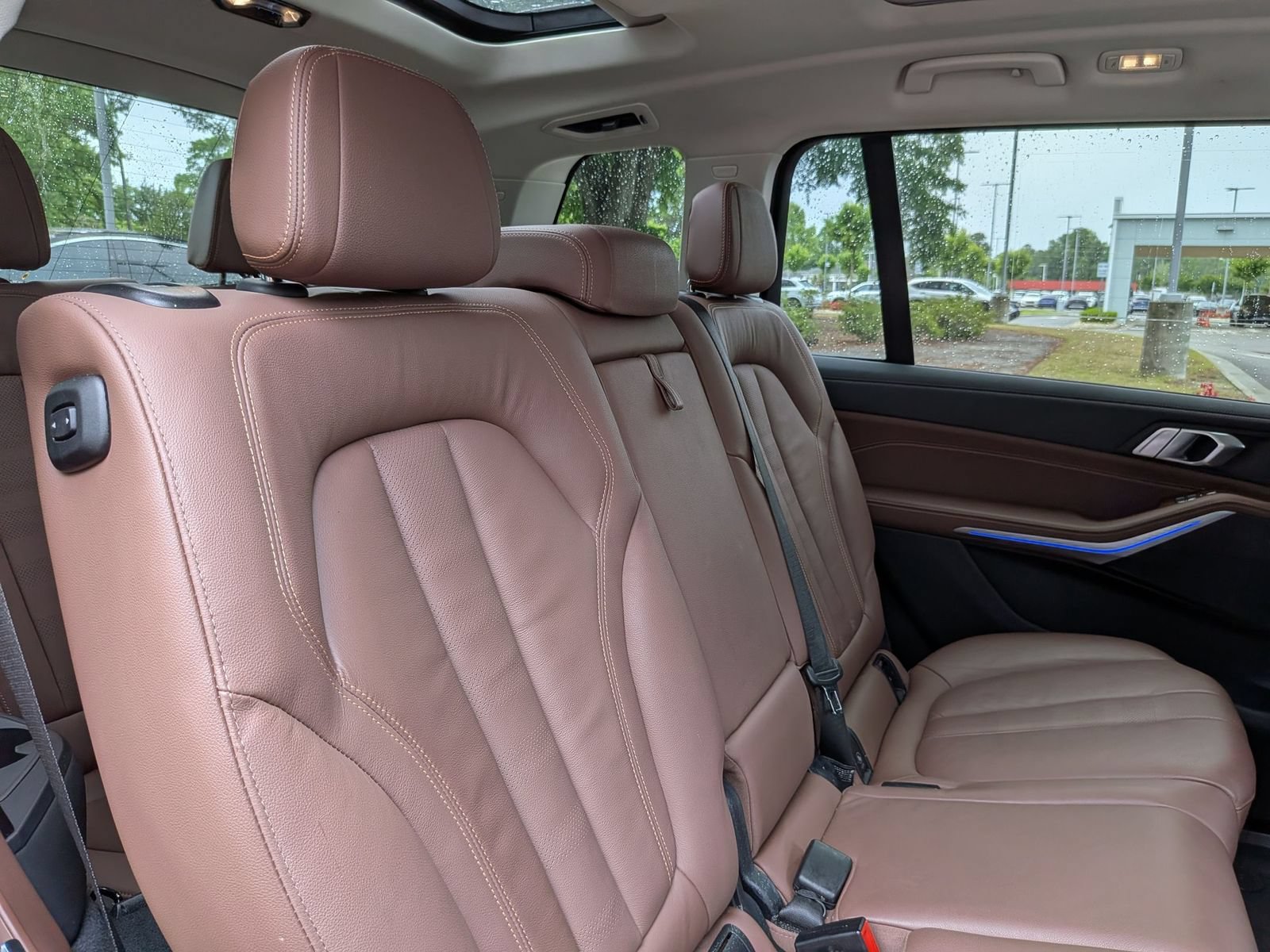 Used 2022 BMW X7 xDrive40i w/ Premium Package AWD/4WD image 37