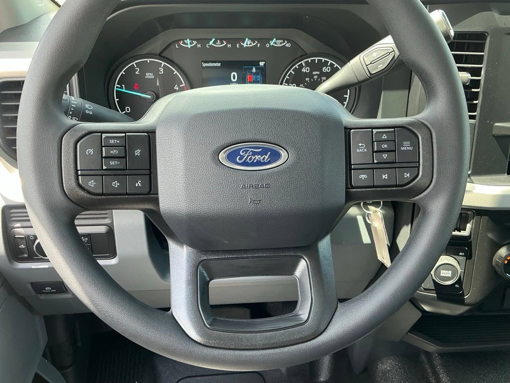 New 2026 Ford F250 XL w/ XL Driver Assist Package AWD/4WD image 44