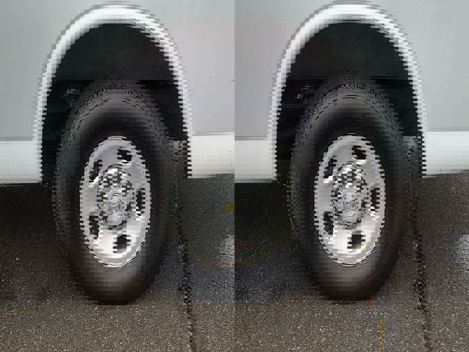 Used 2023 Chevrolet Express 3500 LS image 16