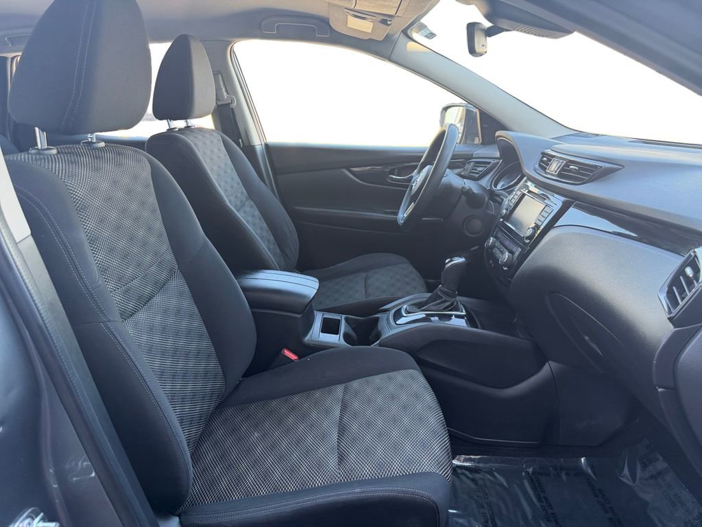 Used 2019 Nissan Rogue Sport SV image 15