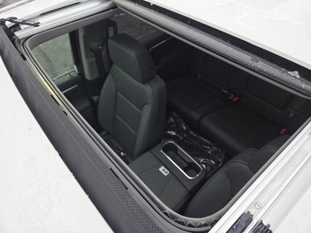 New 2026 GMC Sierra 1500 SLT w/ SLT Premium Plus Package image 3