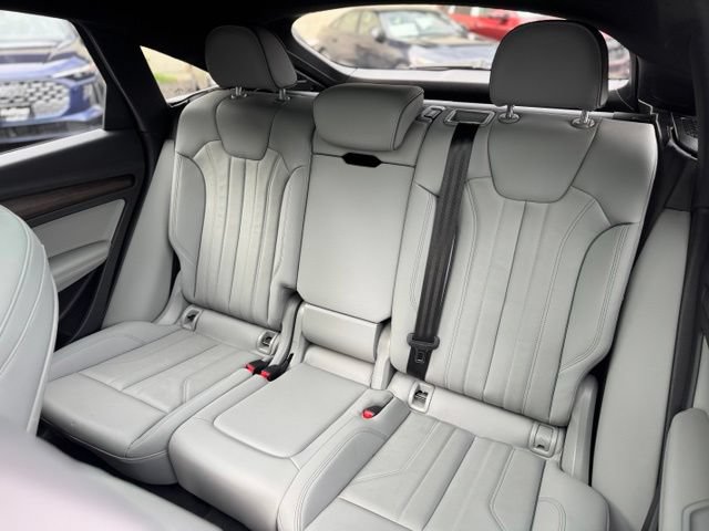 Used 2022 Audi Q5 2.0T Premium Plus AWD/4WD image 26