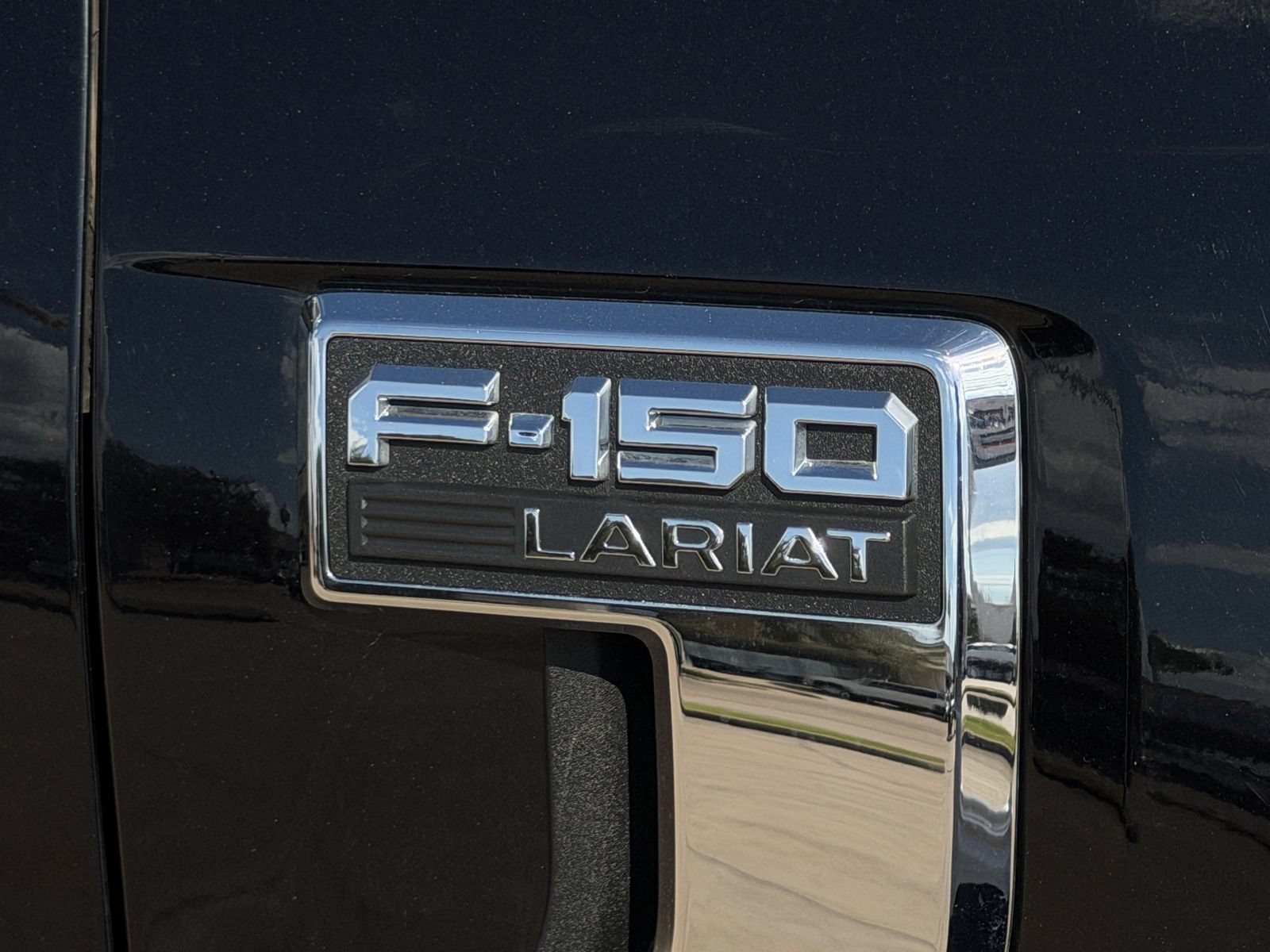Used 2022 Ford F150 Lariat AWD/4WD image 11
