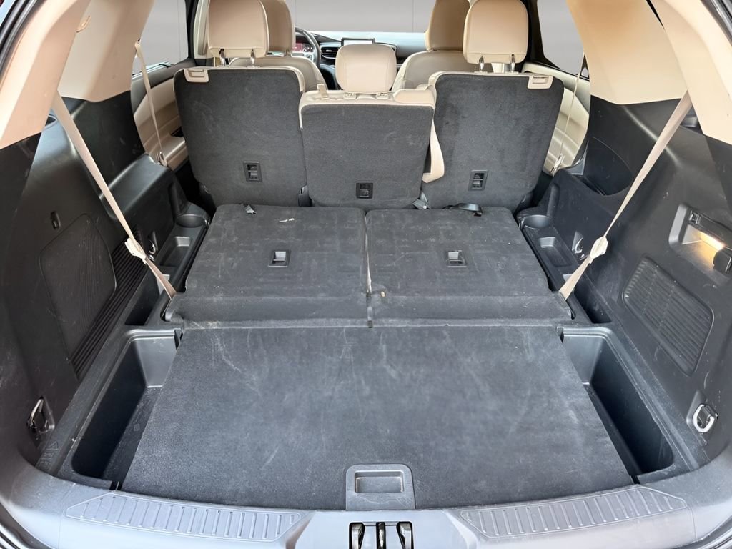 Used 2023 Ford Explorer Limited image 21