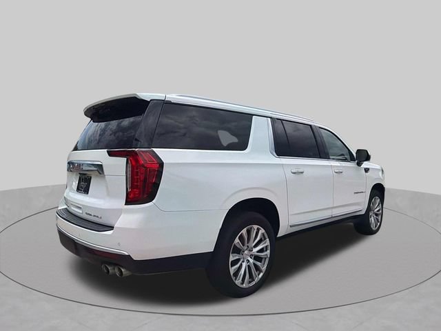 Used 2022 GMC Yukon XL Denali w/ Advanced Technology Package AWD/4WD image 5
