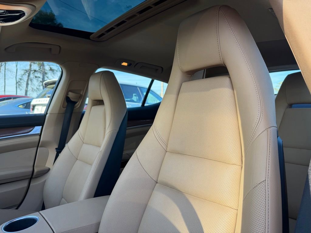 Used 2016 Porsche Panamera 4 image 12