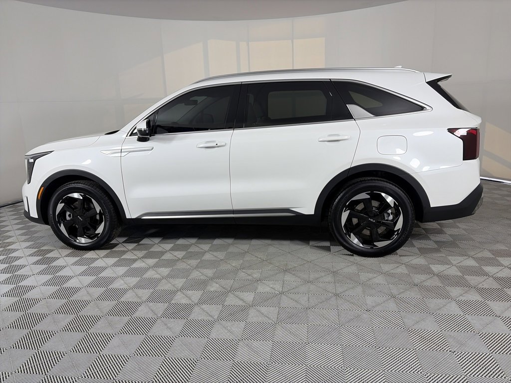 Used 2025 Kia Sorento EX image 4