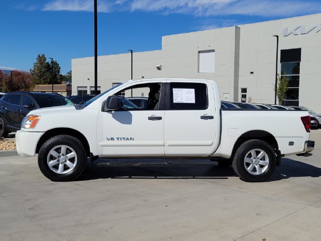 Used 2012 Nissan Titan SV w/ SV Premium Utility Pkg AWD/4WD image 2