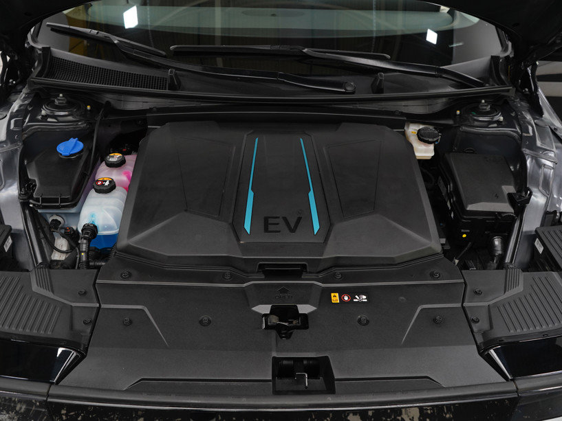 Used 2024 Hyundai Ioniq 5 SEL image 32