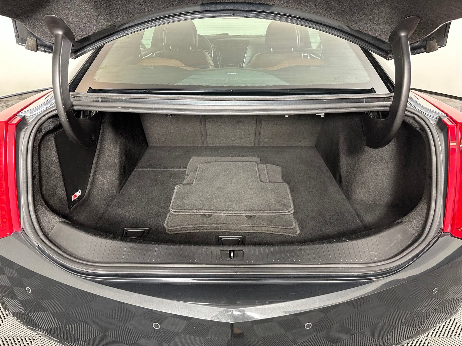 Used 2014 Cadillac ELR w/ Luxury Package FWD image 28
