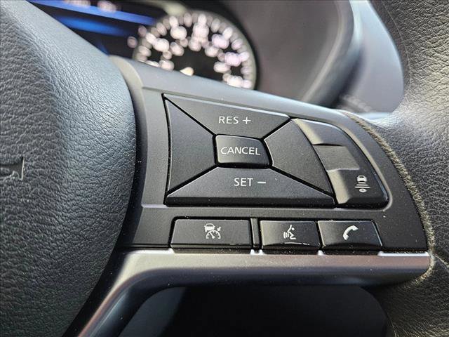 Used 2025 Nissan Sentra SV FWD image 21
