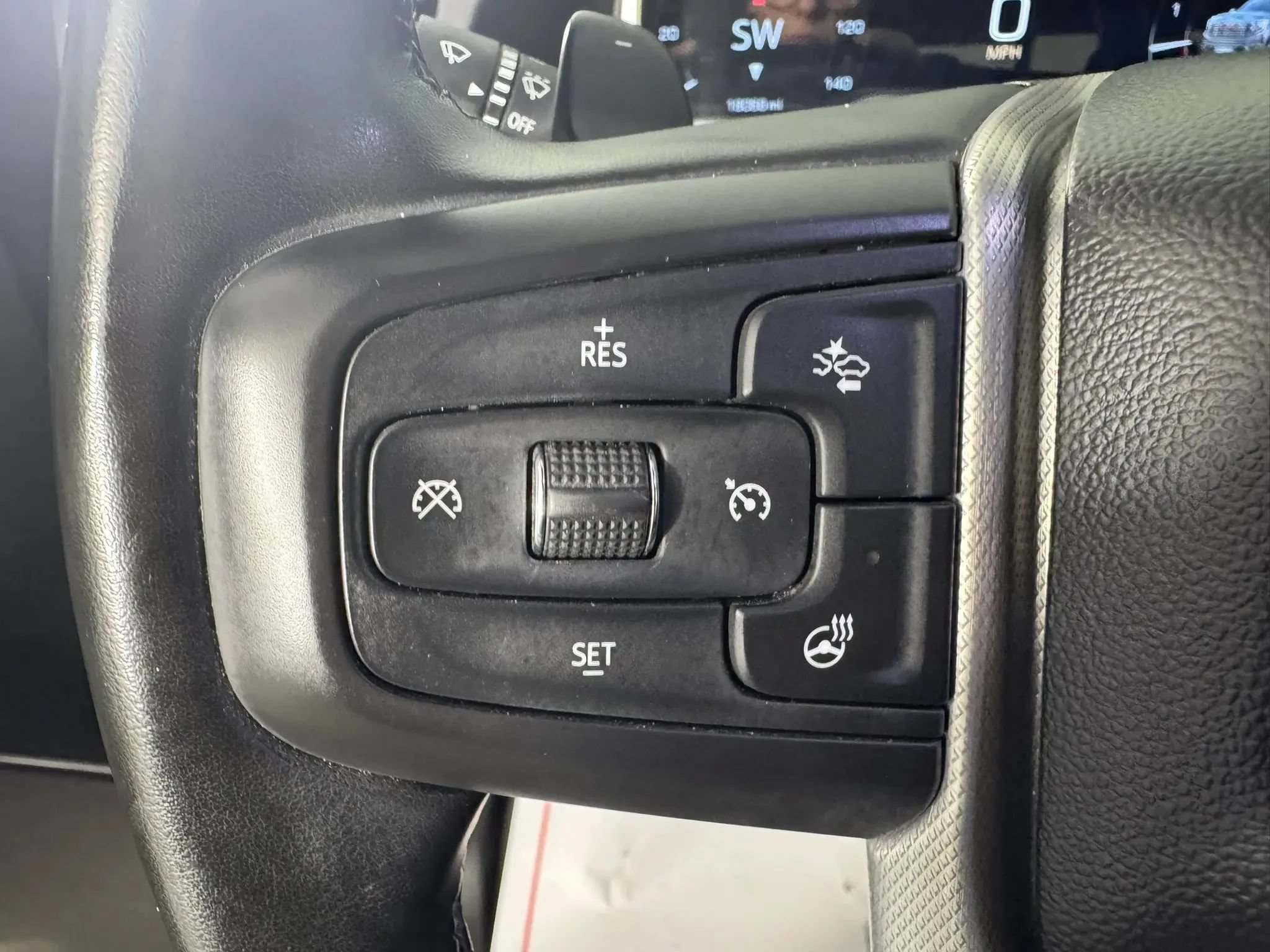 Used 2024 GMC Sierra 1500 Denali w/ Denali Reserve Package AWD/4WD image 15