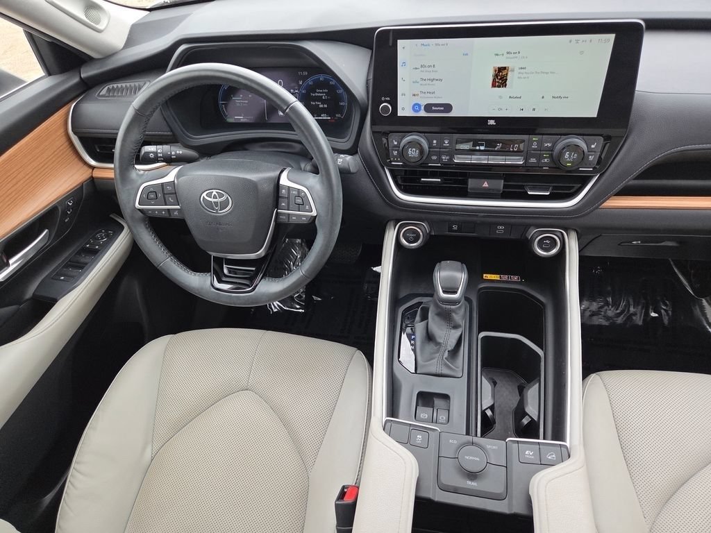 Used 2024 Toyota Grand Highlander AWD Hybrid image 38
