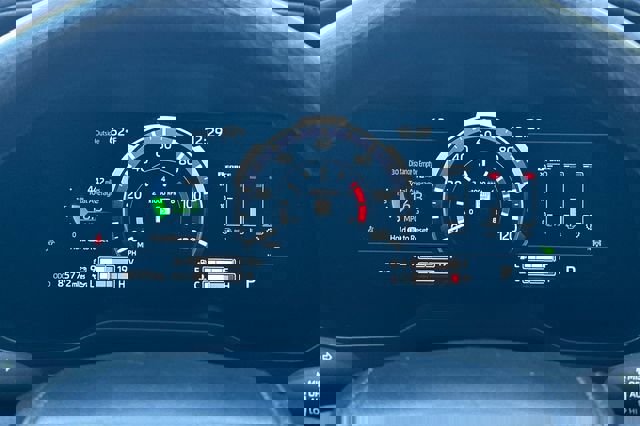 Used 2022 Toyota Tundra Platinum w/ Advanced Package image 28