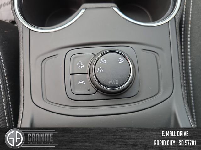 Used 2024 GMC Terrain SLE image 33