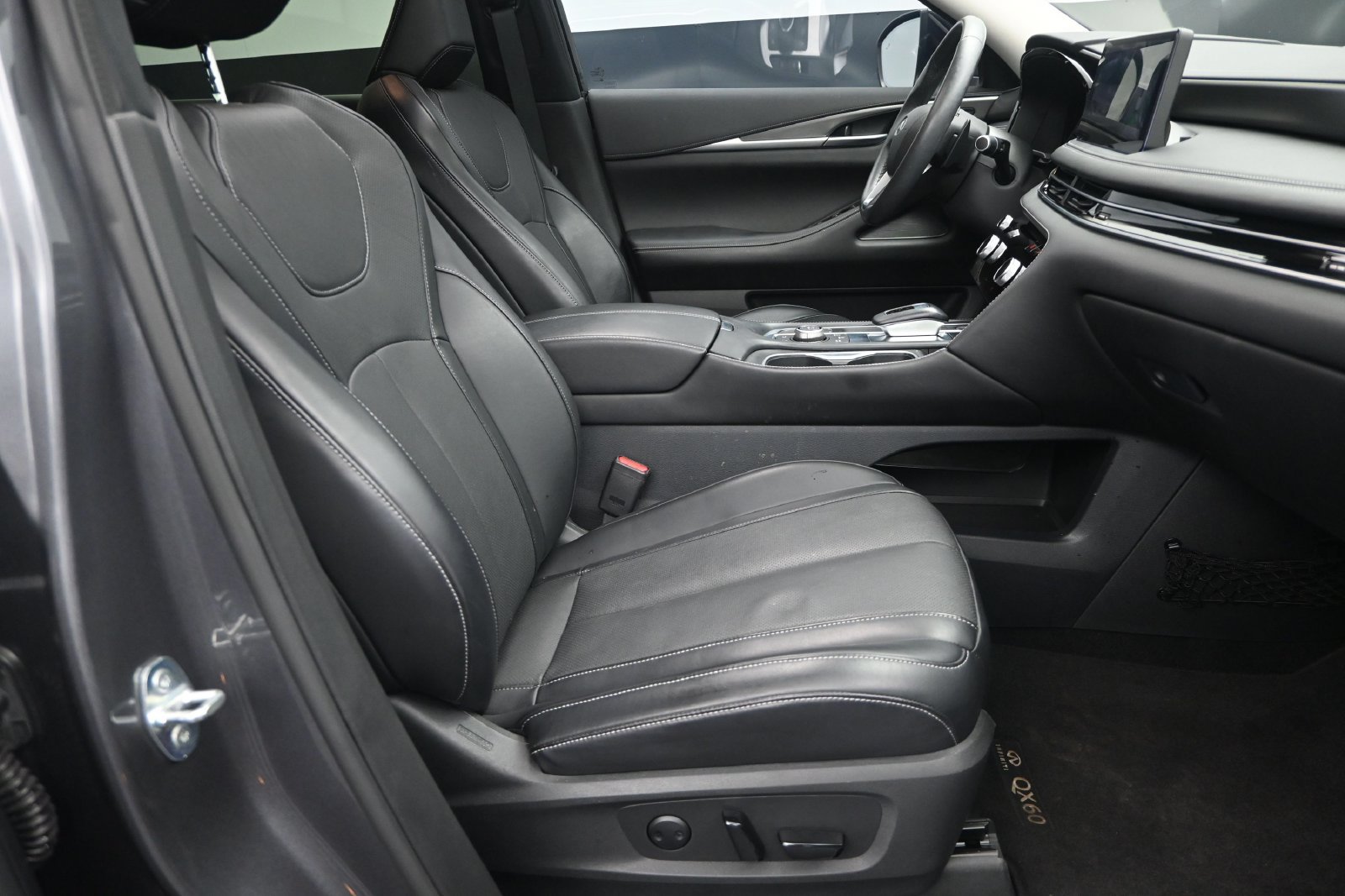 Certified 2022 INFINITI QX60 Luxe w/ Cargo Package FWD image 25