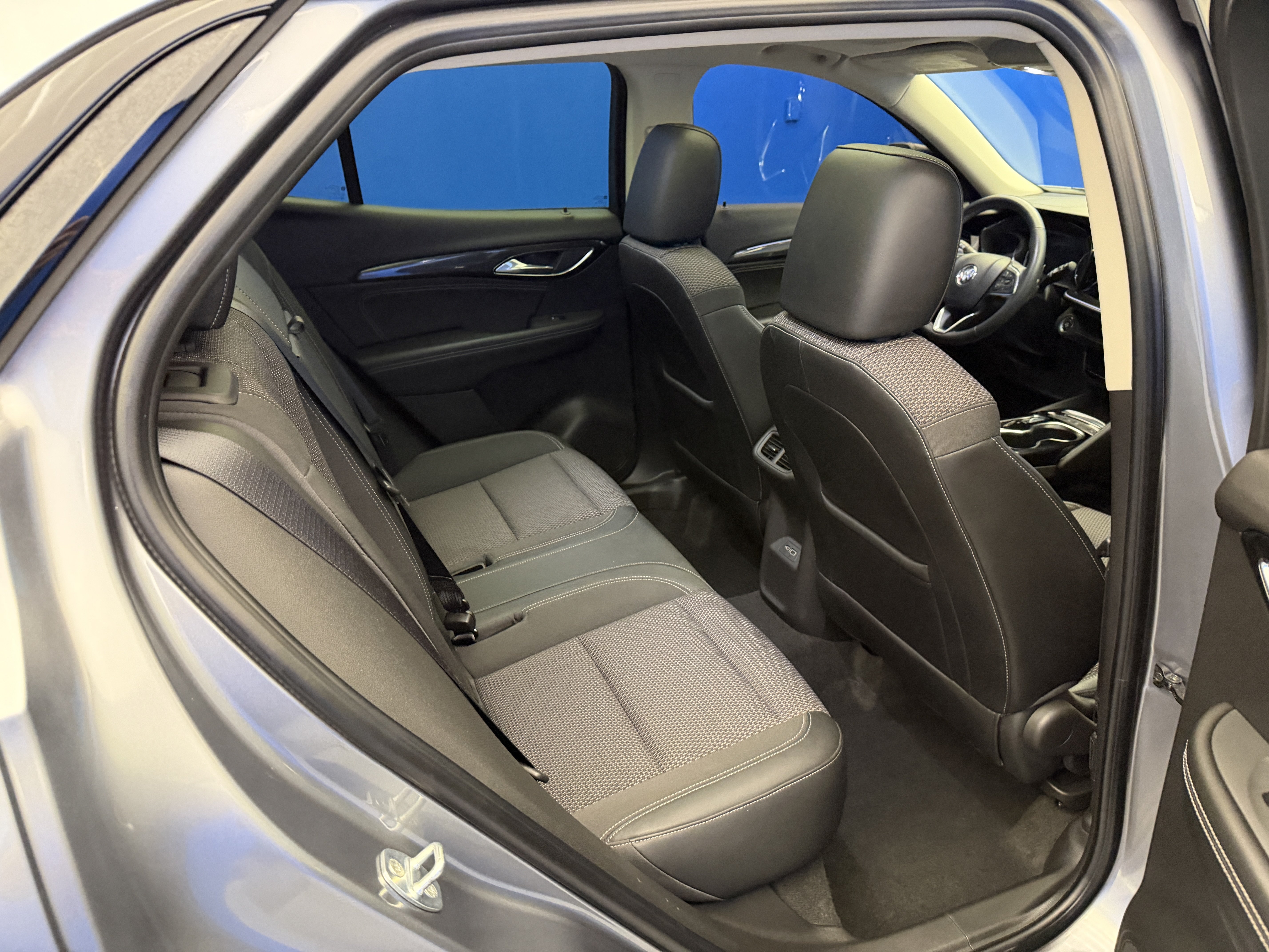 Used 2022 Buick Envision Preferred FWD image 26