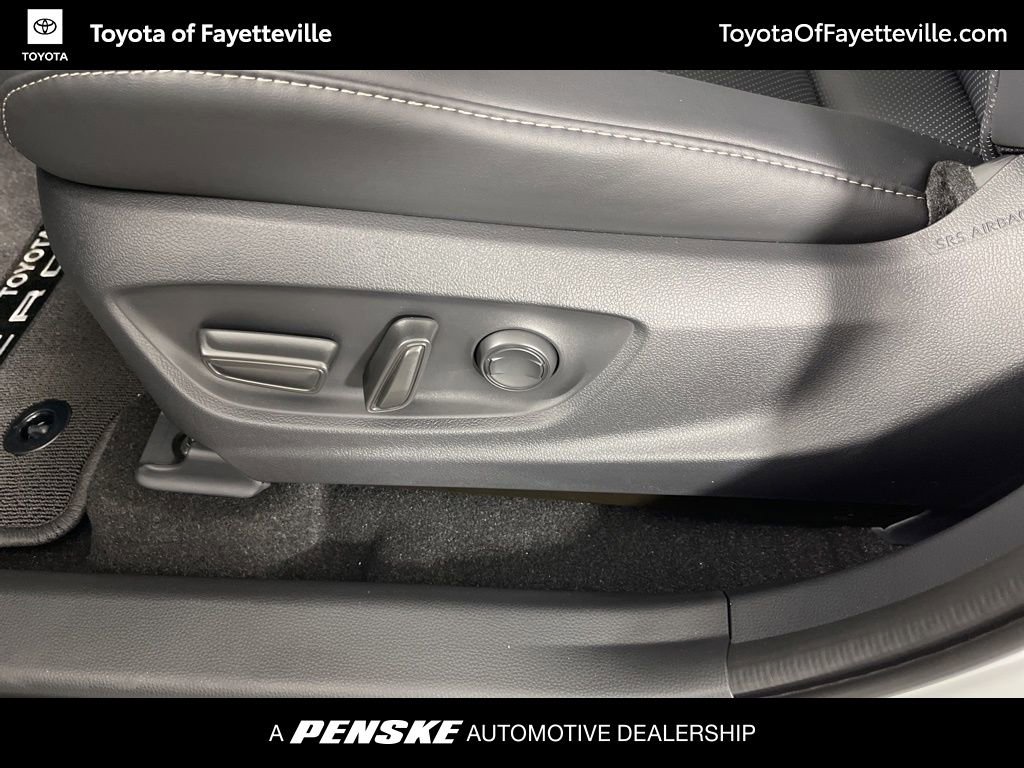 New 2025 Toyota Crown Signia image 27