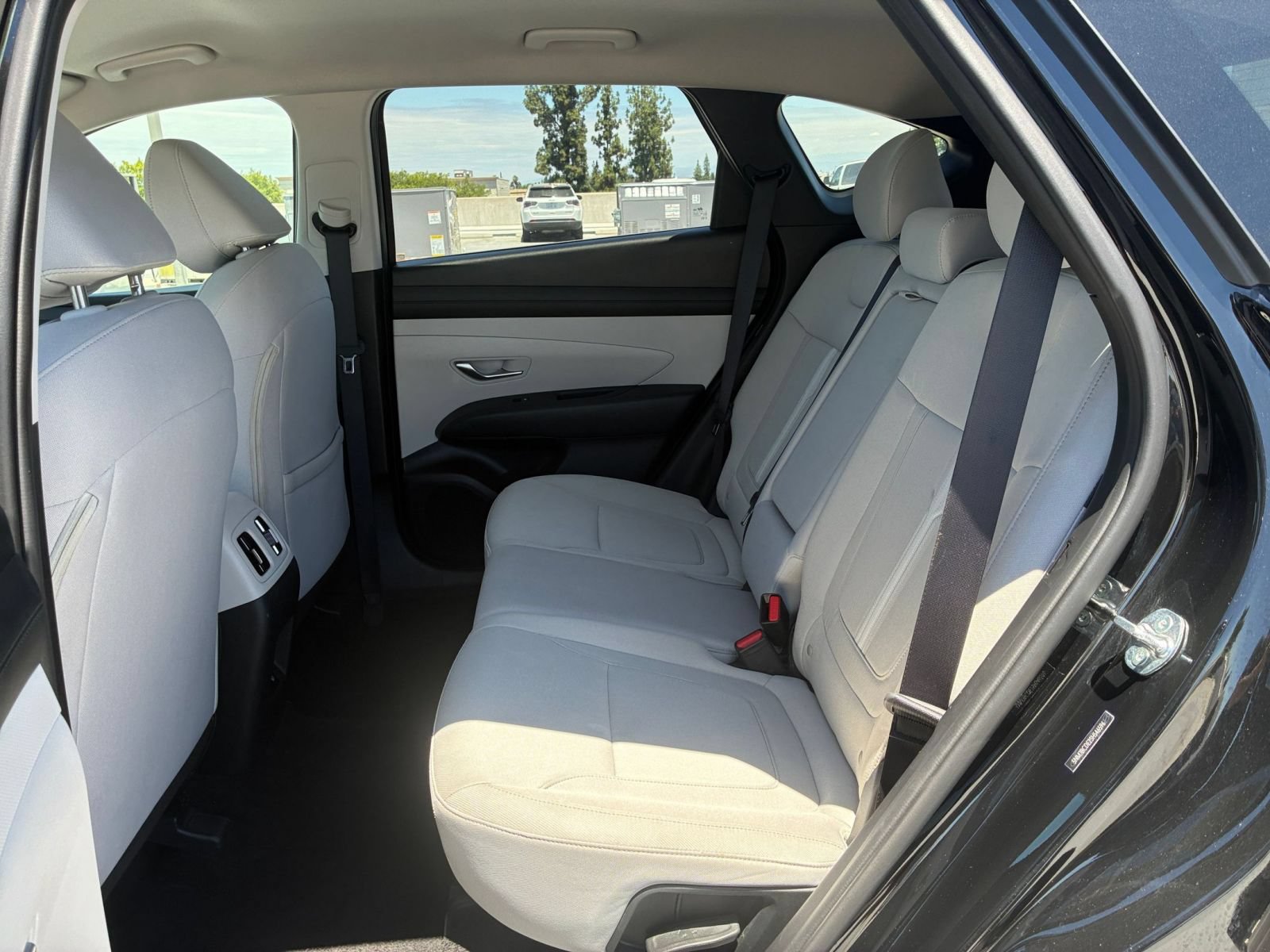 Used 2025 Hyundai Tucson SEL AWD/4WD image 27