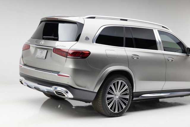 Used 2022 Mercedes-Benz Maybach GLS 600 4MATIC image 35