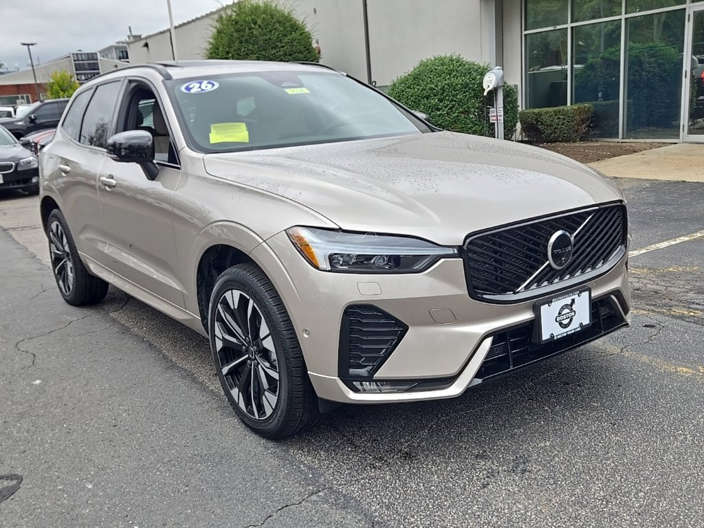 Certified 2026 Volvo XC60 B5 Plus AWD/4WD image 2