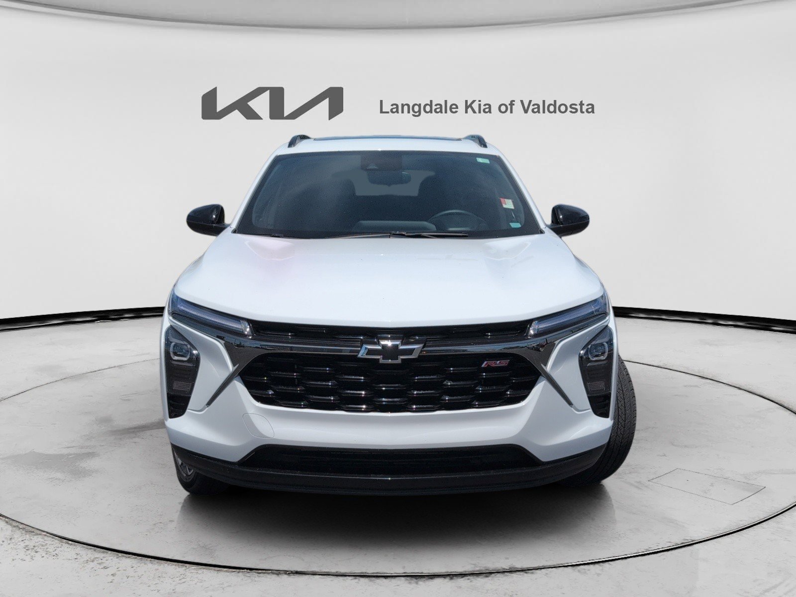 Used 2025 Chevrolet Trax RS w/ Sunroof Package FWD image 12
