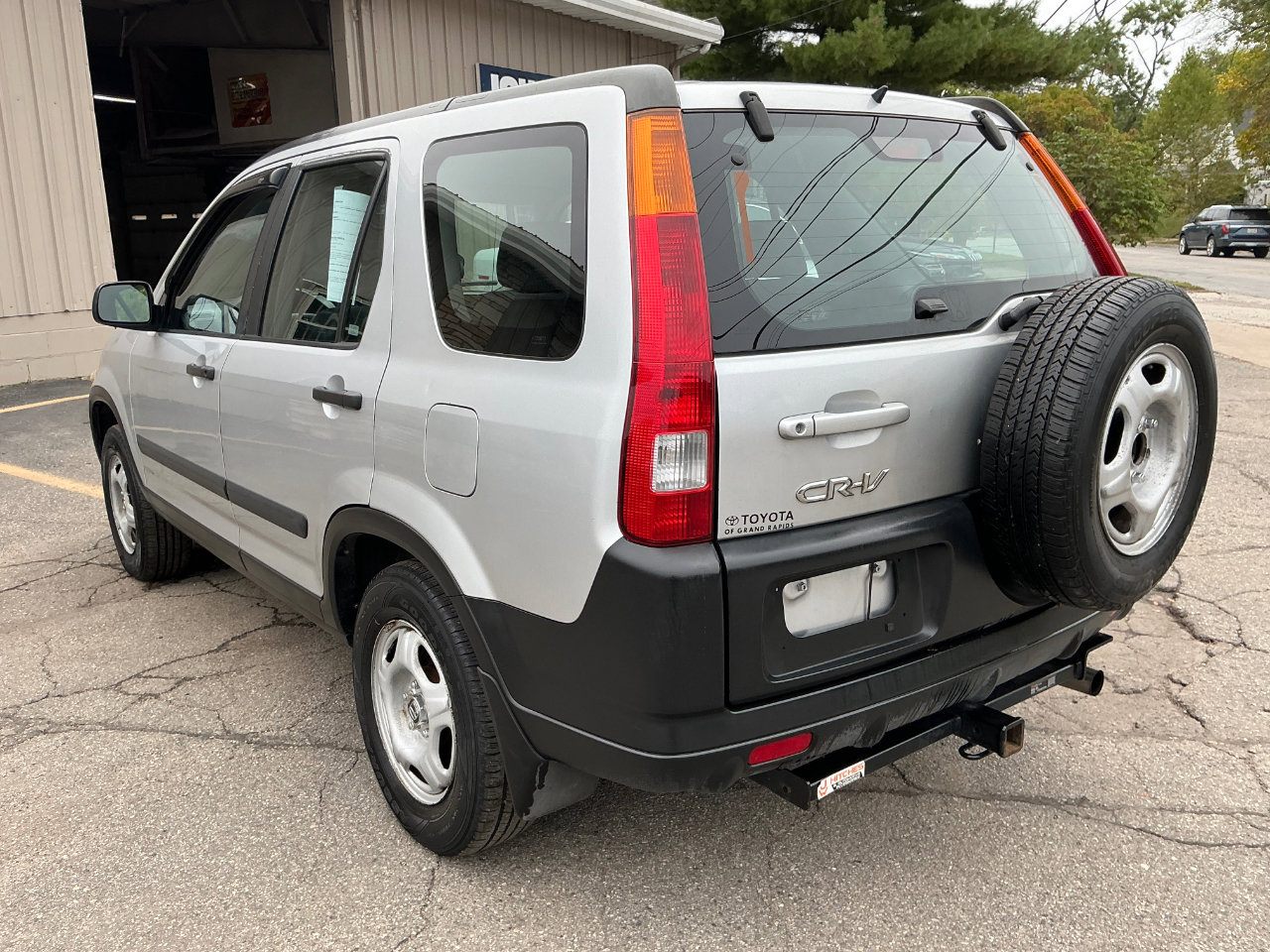 Used 2004 Honda CR-V LX image 5