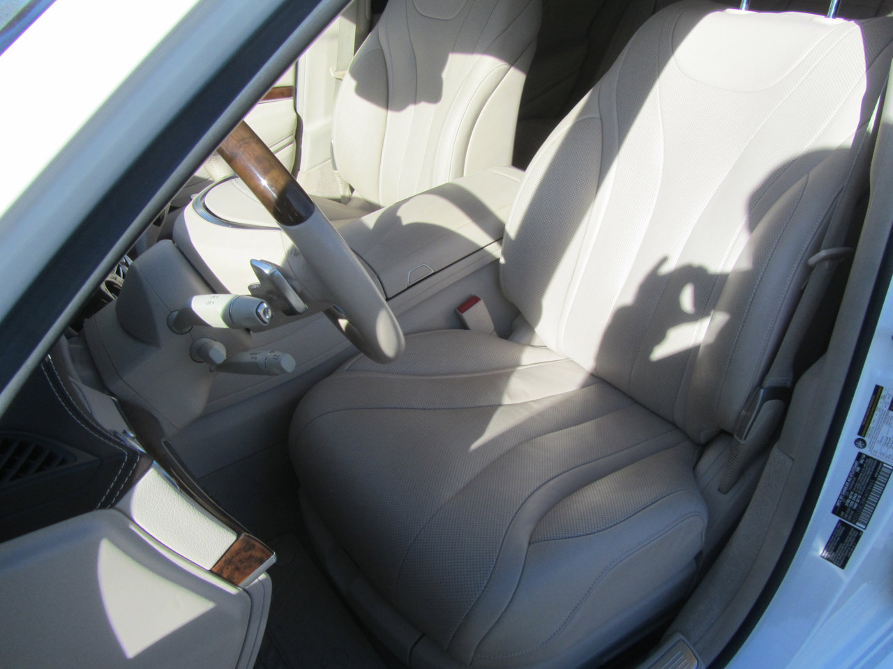 Used 2015 Mercedes-Benz S 550 Sedan image 19