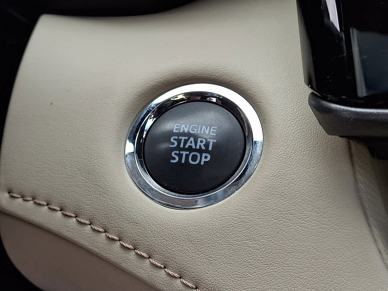 Used 2022 Toyota Highlander Limited image 26