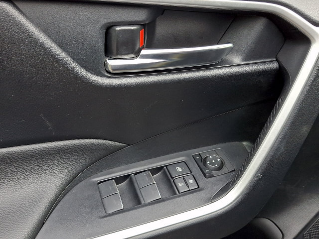 Used 2023 Toyota RAV4 SE w/ Weather & Moonroof Package AWD/4WD image 8