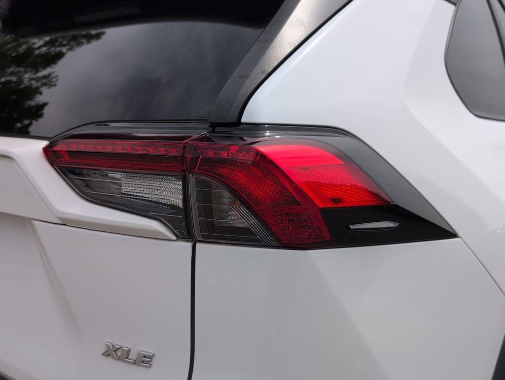 Used 2023 Toyota RAV4 XLE FWD image 7