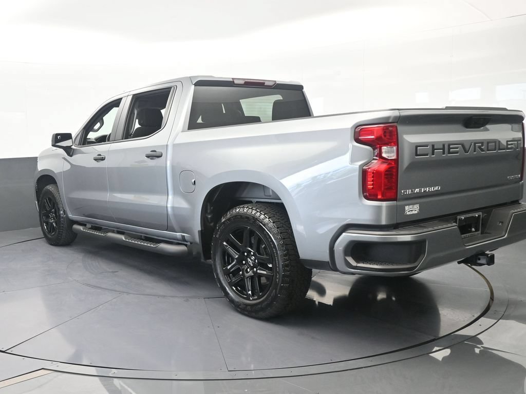 Used 2025 Chevrolet Silverado 1500 Custom w/ Turbomax Blackout Package RWD image 4