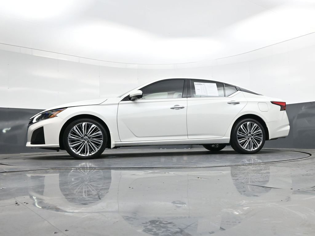 Used 2023 Nissan Altima 2.5 SL image 30