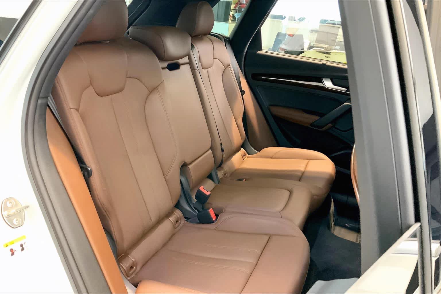 Used 2019 Audi Q5 2.0T Premium Plus w/ Premium Plus Package AWD/4WD image 19