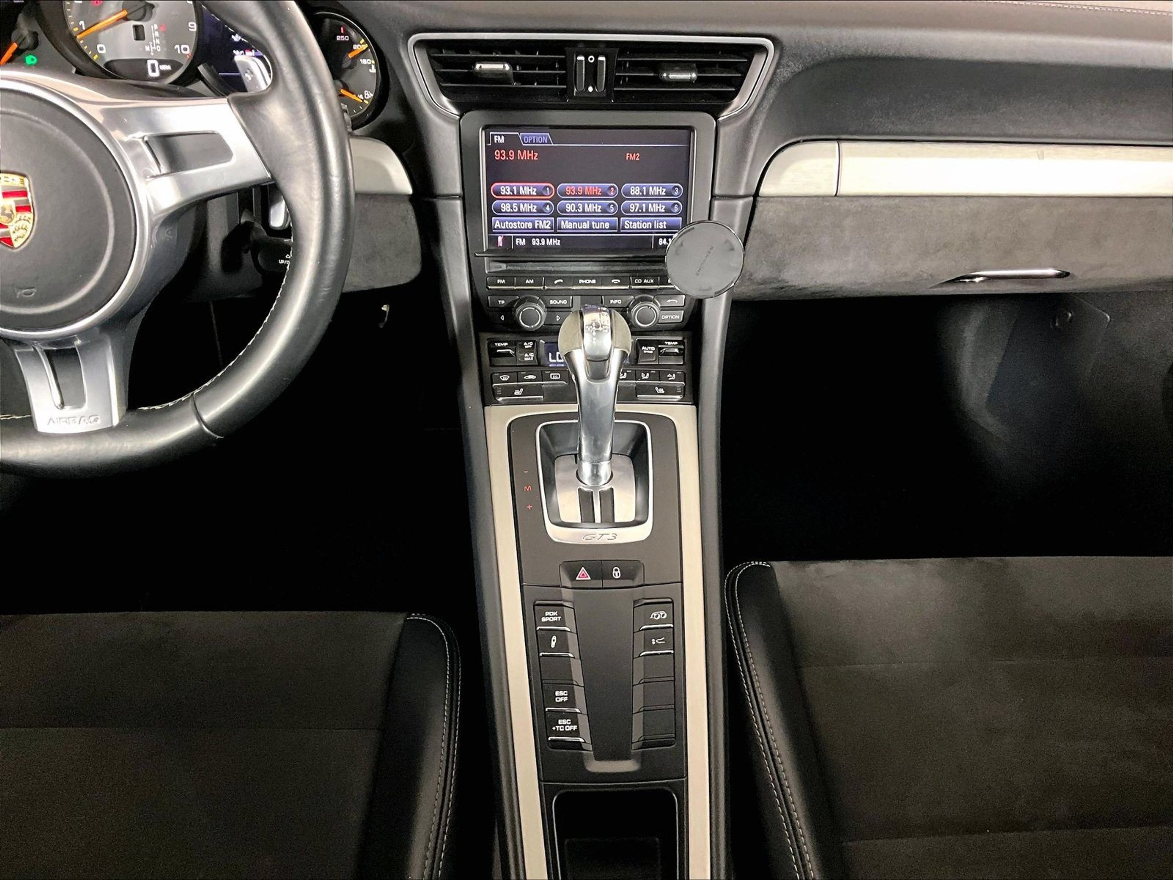 Certified 2014 Porsche 911 GT3 RWD image 14