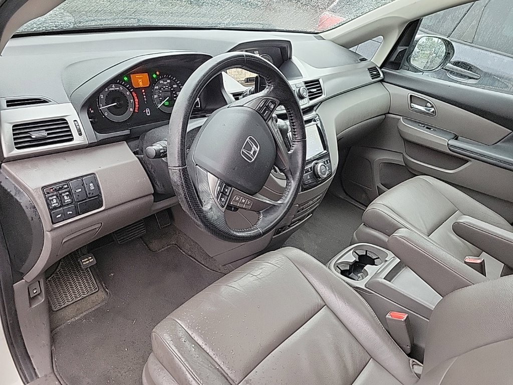 Used 2016 Honda Odyssey Touring Elite image 8