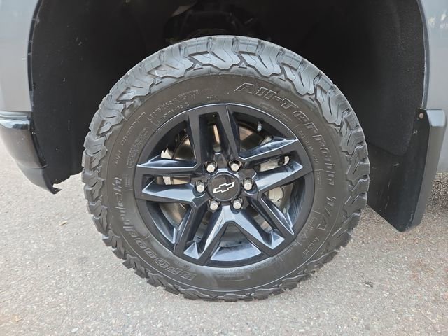 Used 2019 Chevrolet Silverado 1500 Custom Trail Boss w/ Custom Convenience Package AWD/4WD image 9