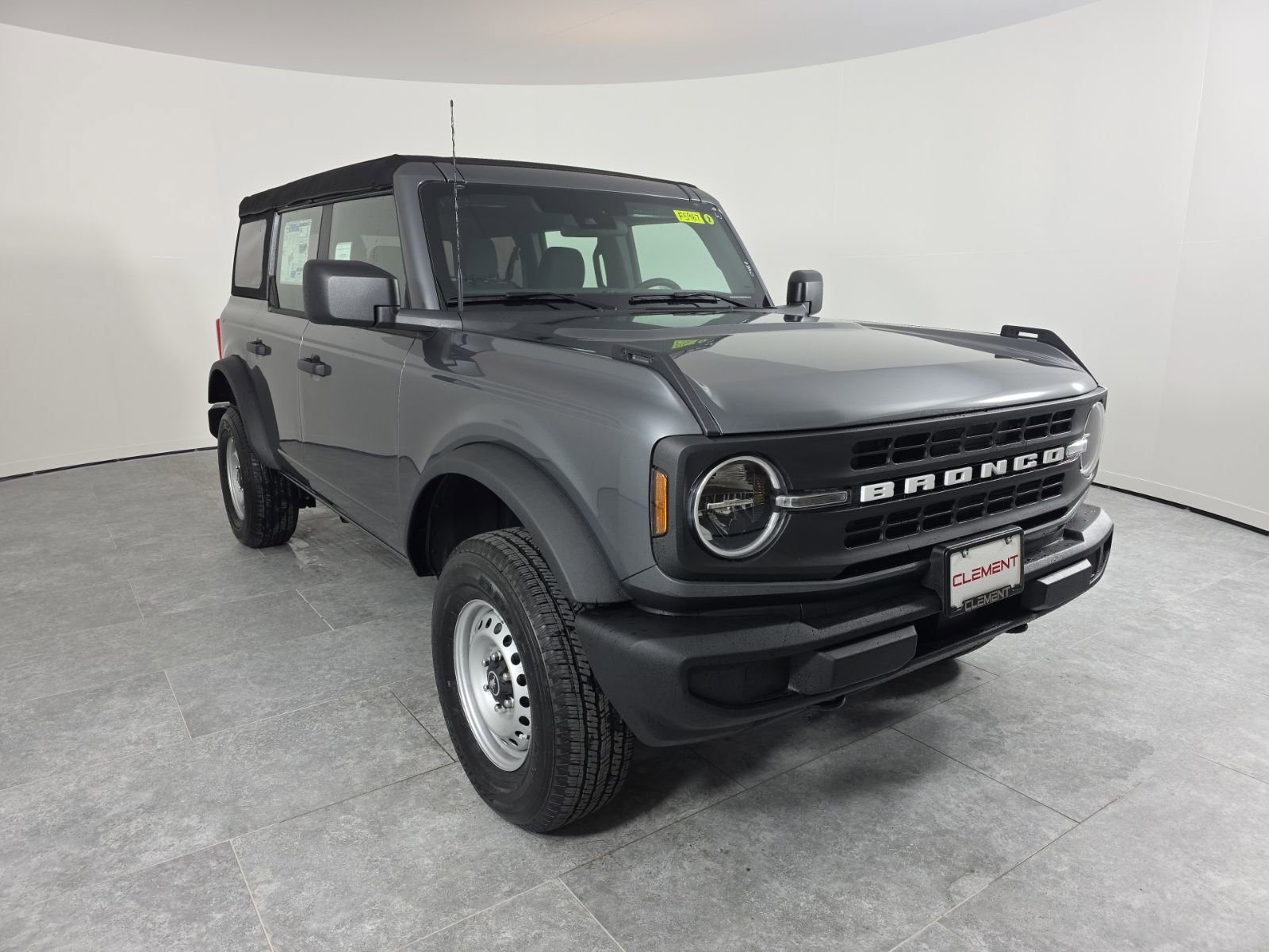 New 2025 Ford Bronco 4-Door image 3