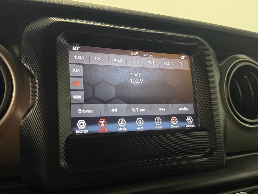 Used 2018 Jeep Wrangler Unlimited Sport S AWD/4WD image 19