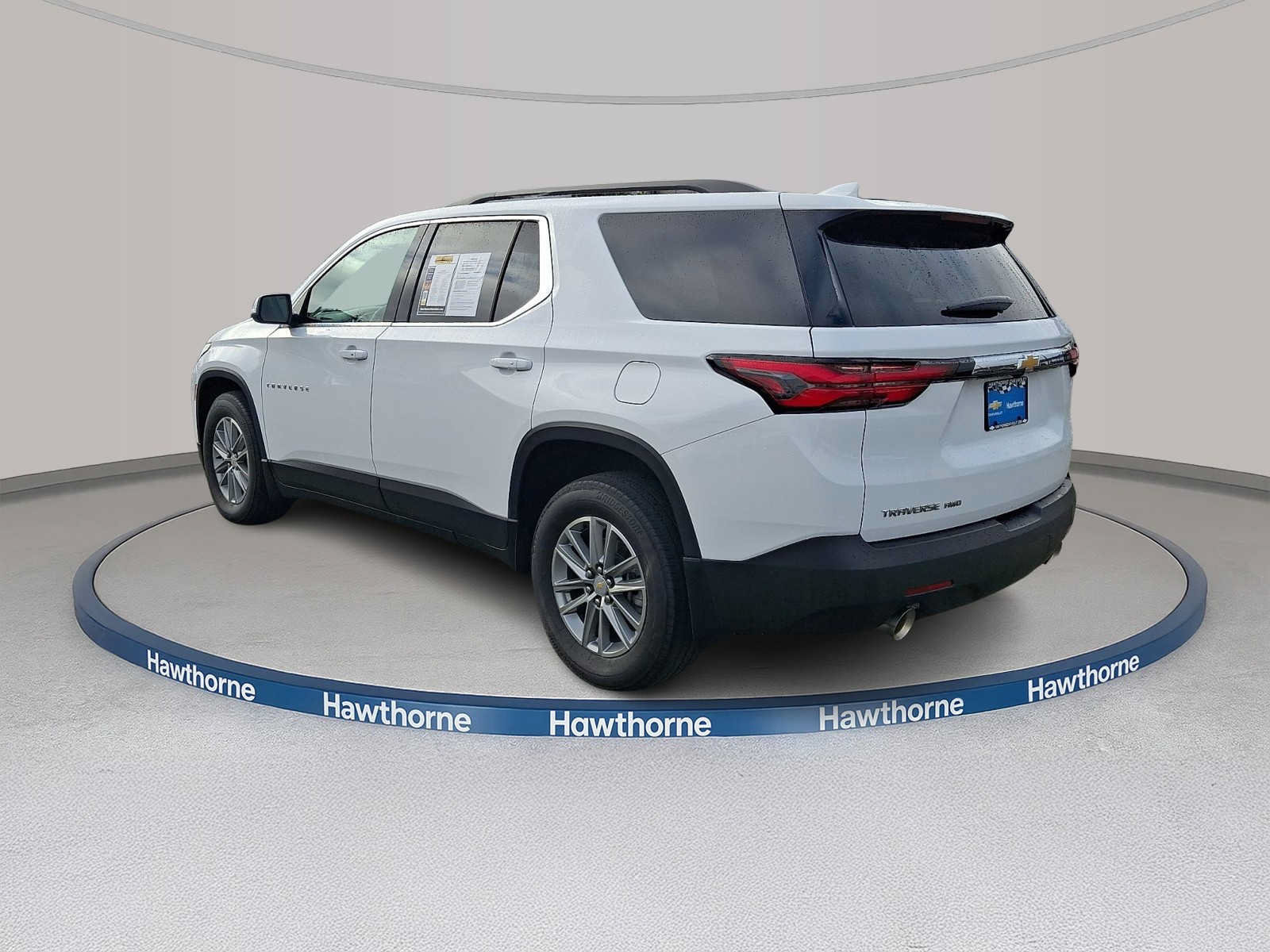 Used 2023 Chevrolet Traverse LT w/ LPO, Floor Liner Package AWD/4WD image 4