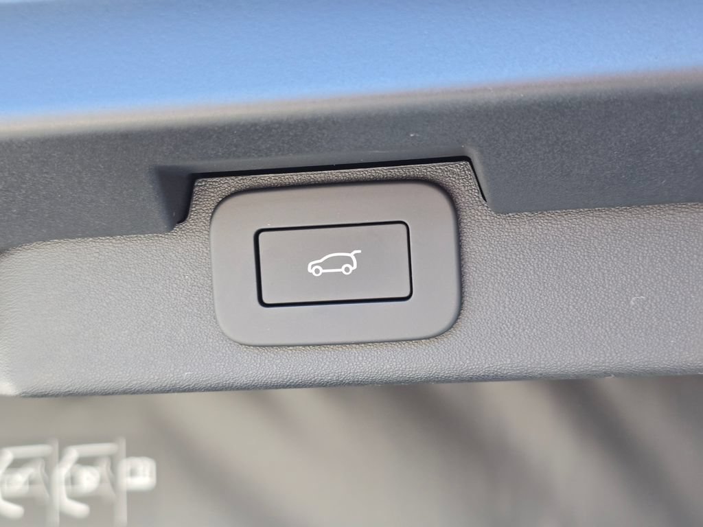 New 2026 Land Rover Discovery S AWD/4WD image 13