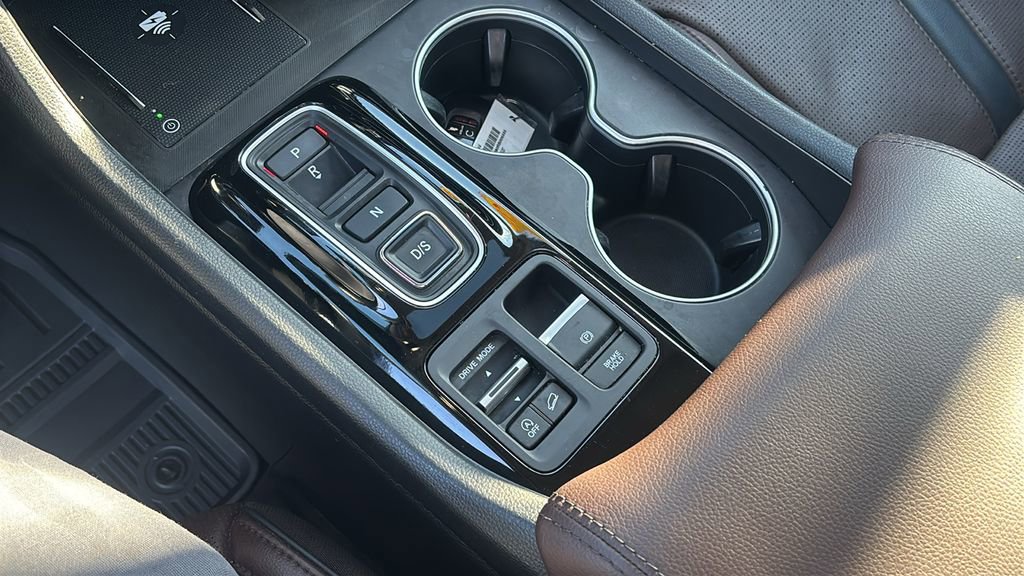 Certified 2024 Honda Pilot Elite image 21