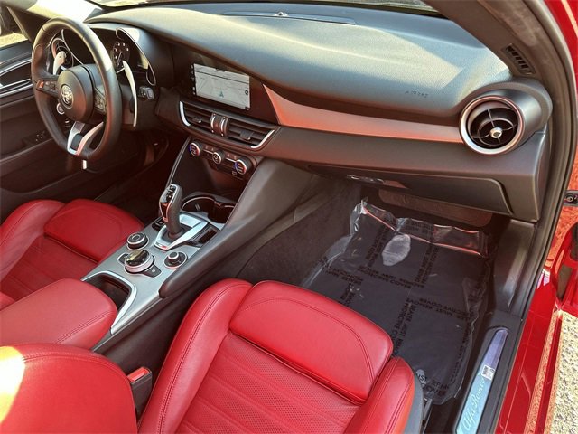 Used 2022 Alfa Romeo Giulia Veloce image 29