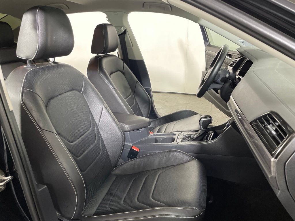 Used 2023 Volkswagen Jetta SEL FWD image 23